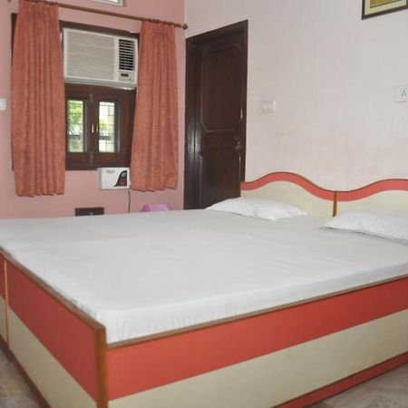 Aapnni Hotel Jaipur Quarto foto
