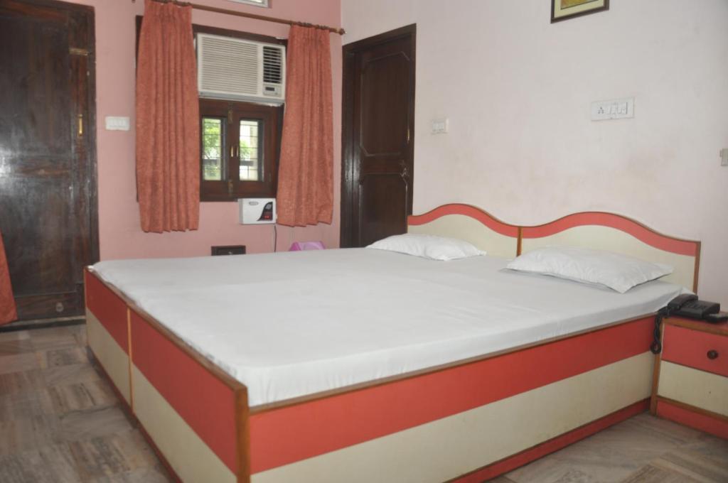 Aapnni Hotel Jaipur Quarto foto